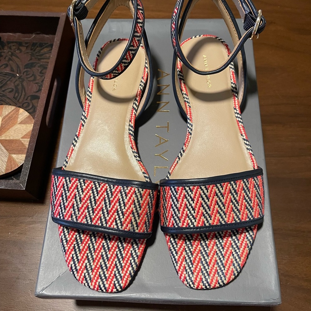 NWT Ann Taylor Adley Woven Women's Red and Navy Blue Sandals